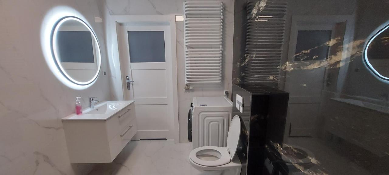 Apartament Barcelona Krakow Ngoại thất bức ảnh